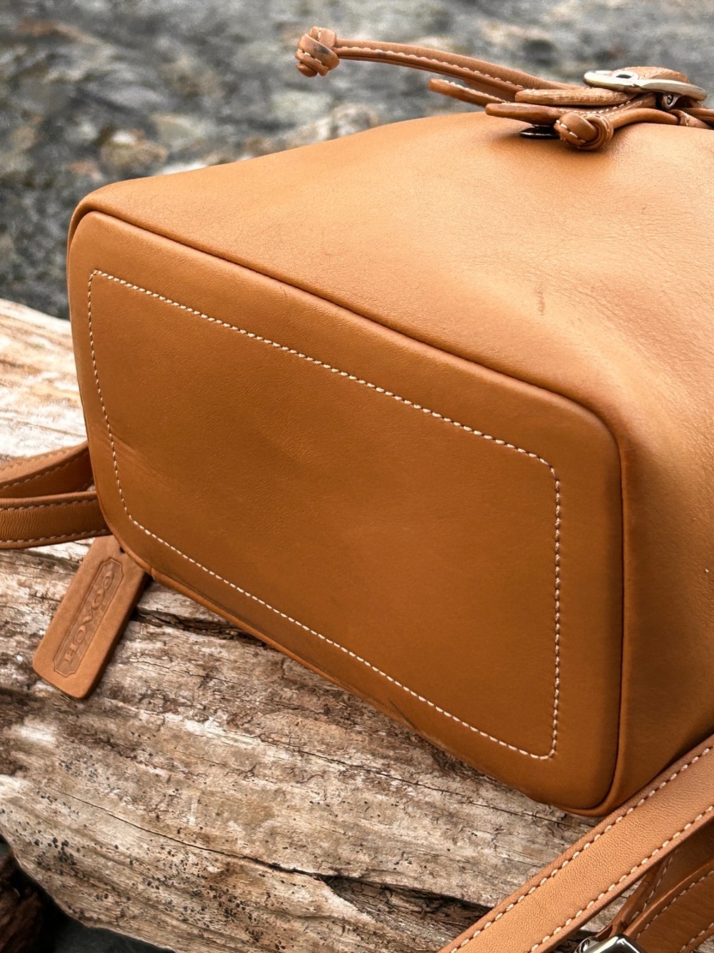 Vintage Coach 9858 Tan Glove‑Tanned Leather Drawstring Backpack - Picture 9 of 16